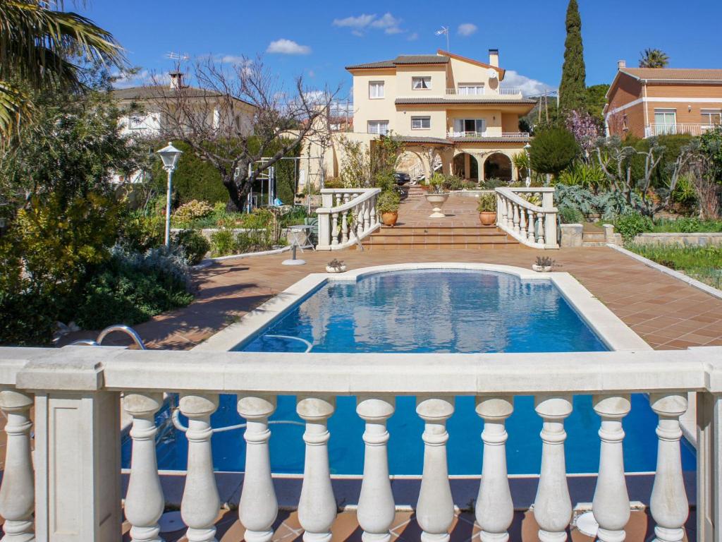 The swimming pool at or close to Holiday Home Papagayo by Interhome