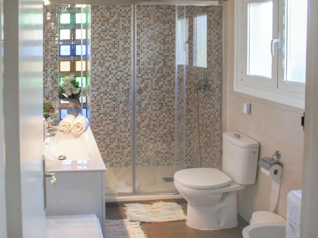 A bathroom at Holiday Home Papagayo by Interhome