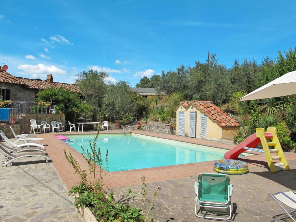 Bazén v ubytovaní Holiday Home Montechioccioli-1 by Interhome alebo v jeho blízkosti