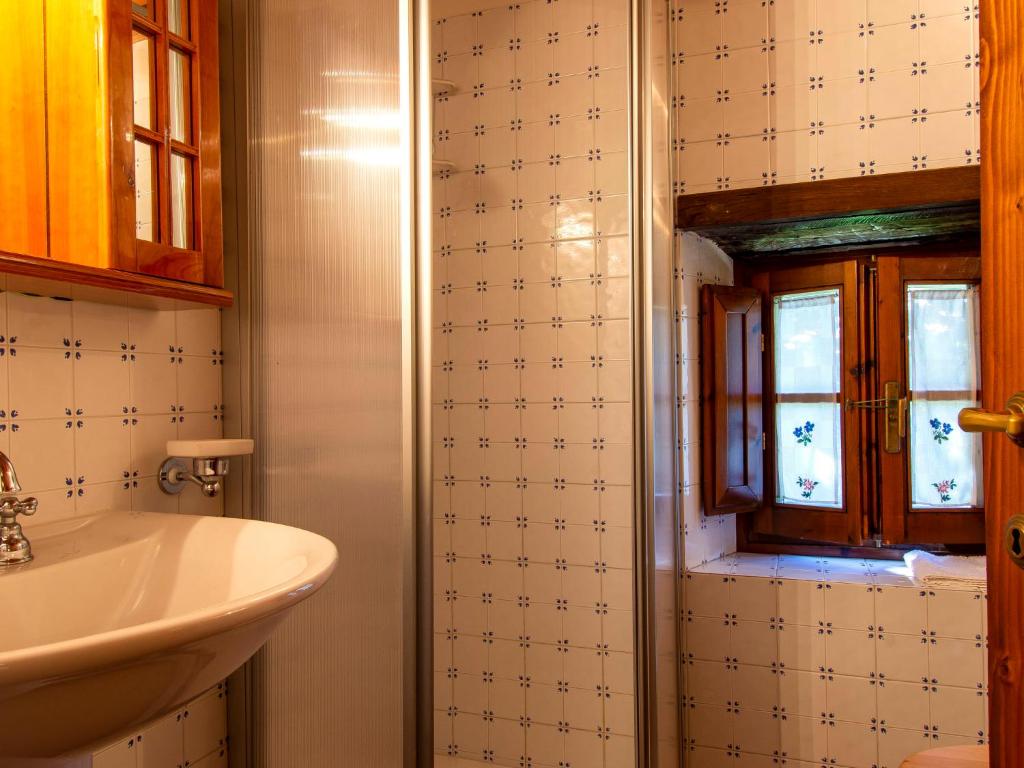 Kúpeľňa v ubytovaní Holiday Home Il Casellino-2 by Interhome
