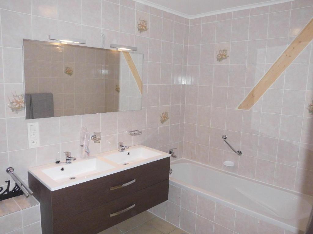 Koupelna v ubytování Gîte BELLA