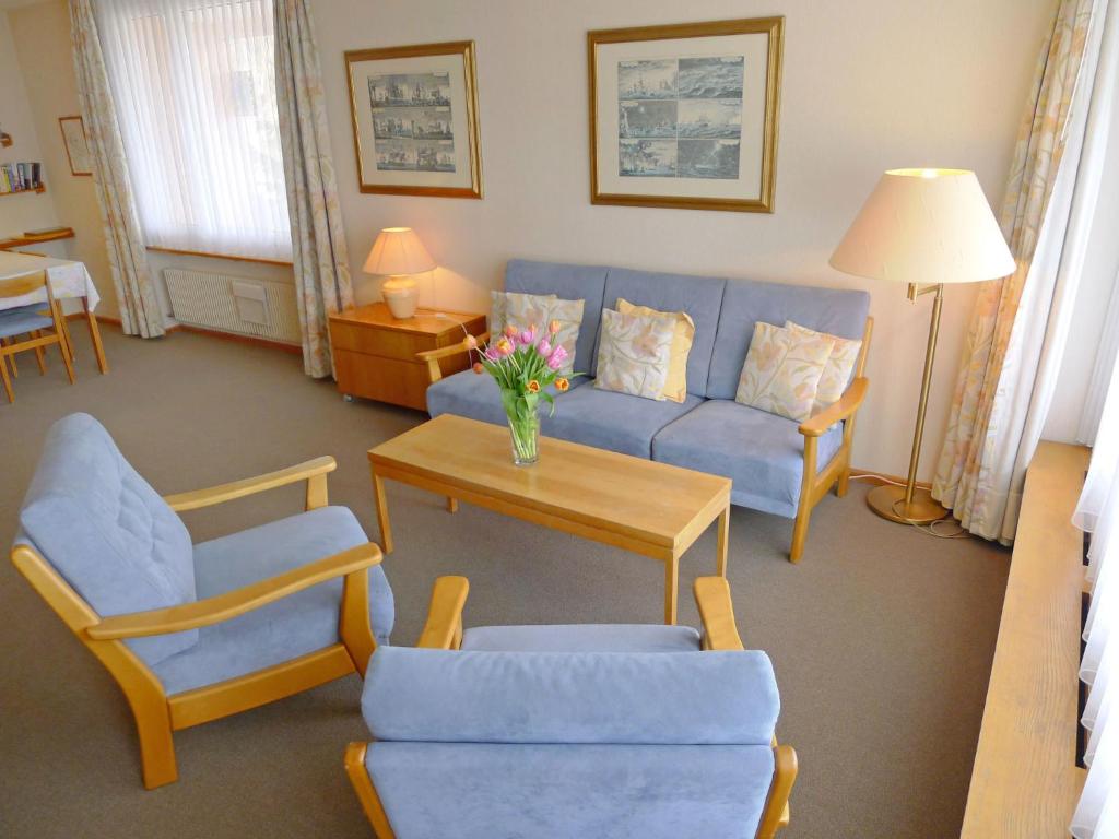 Posezení v ubytování Apartment Promenade - Utoring-74 by Interhome