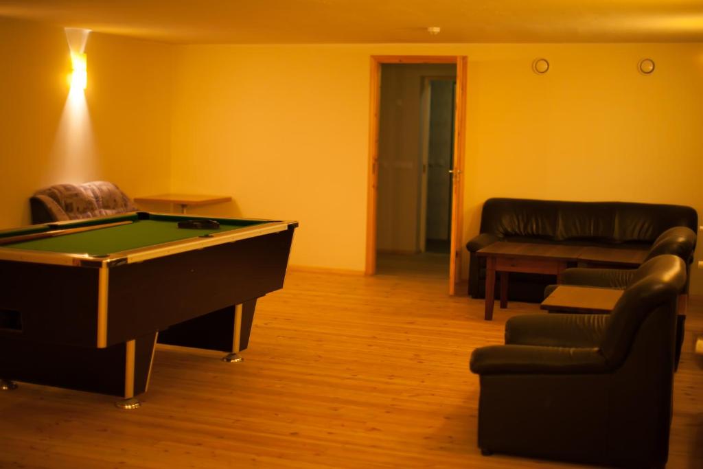 Istumisnurk majutusasutuses Hotel Vesiroos
