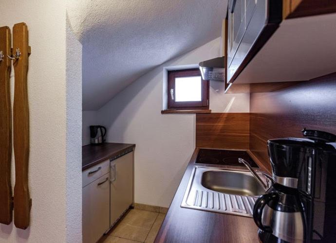 Kuchyň nebo kuchyňský kout v ubytování Haus Talblick