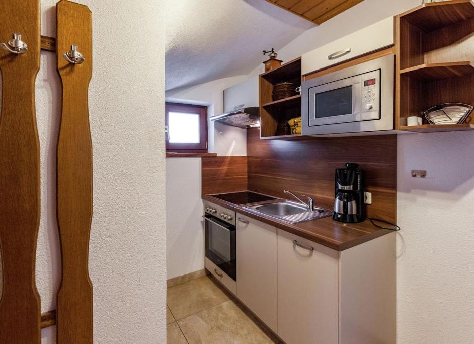 Kuchyň nebo kuchyňský kout v ubytování Haus Talblick