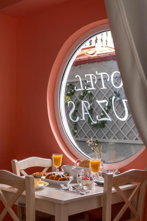 Ouzas luxury Hotel - 3