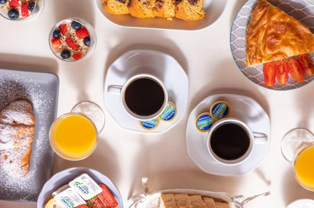 Ouzas luxury Hotel - 16