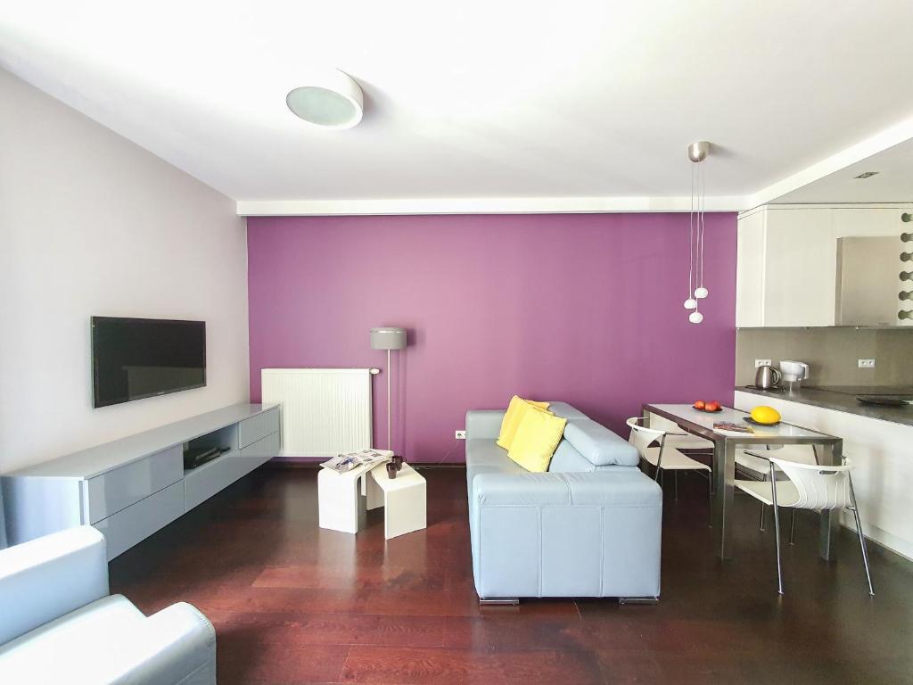Capital Apartments - Centrum - Pokorna - Deluxe One-Bedroom Suite