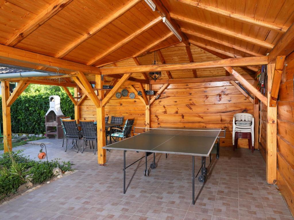 Stolný tenis v ubytovaní Apartment Gerania by Interhome alebo v jeho okolí
