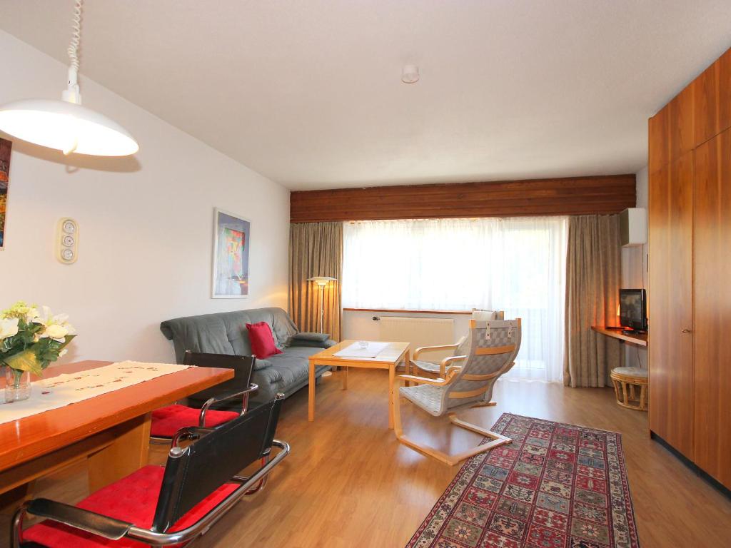 Posedenie v ubytovaní Apartment Am Birkenhain-19 by Interhome
