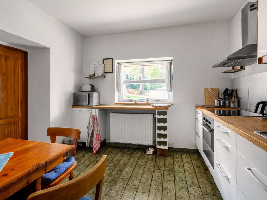 Kuchyň nebo kuchyňský kout v ubytování Chalet Kovářská by Interhome