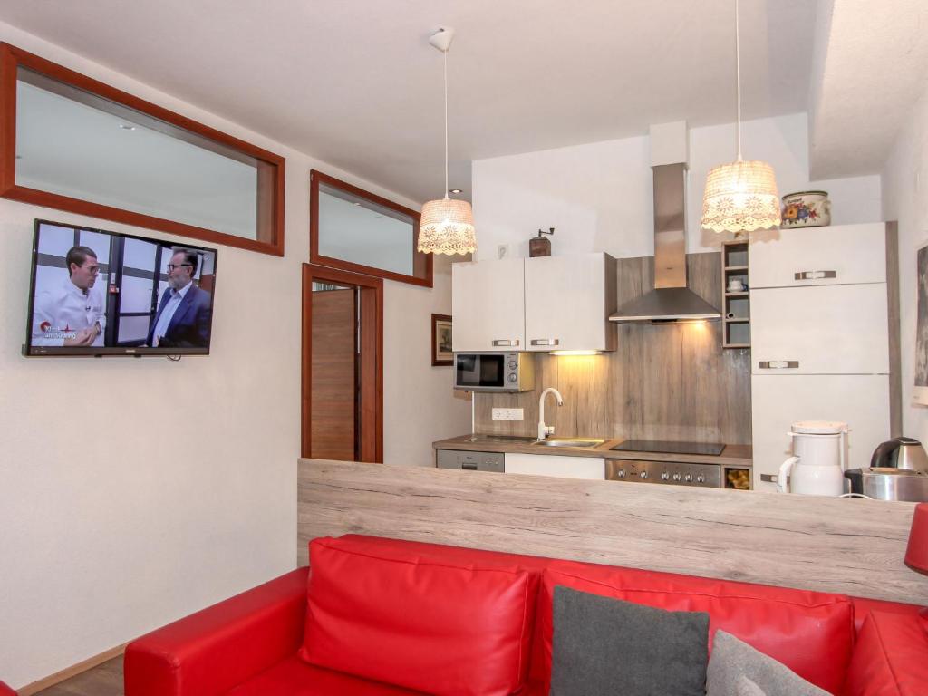 Kuchyň nebo kuchyňský kout v ubytování Apartment Tyrol-2 by Interhome
