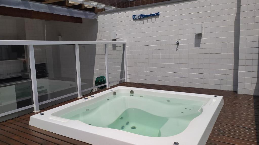  Cobertura moderna e novíssima no charme de Ubatuba