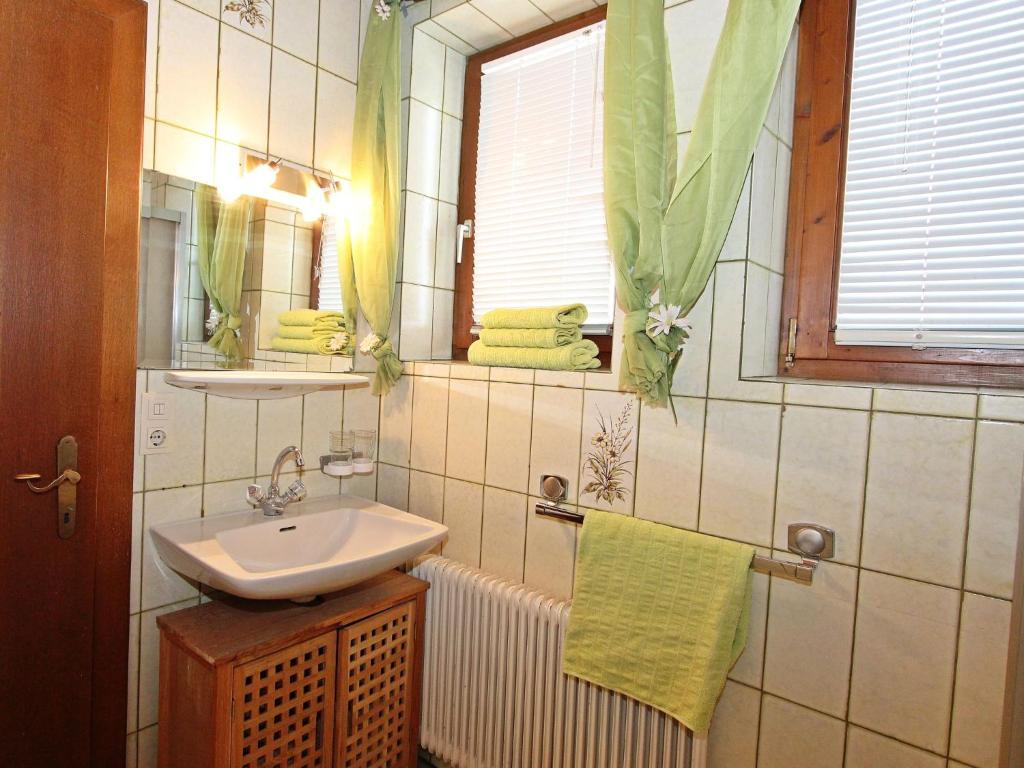 Koupelna v ubytování Apartment Tyrol-1 by Interhome