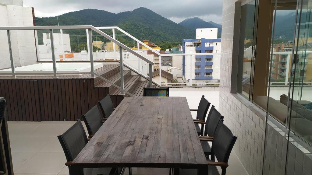  Cobertura moderna e novíssima no charme de Ubatuba