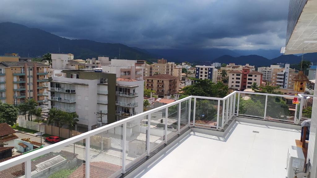  Cobertura moderna e novíssima no charme de Ubatuba