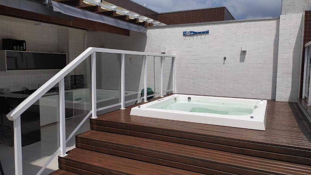  Cobertura moderna e novíssima no charme de Ubatuba