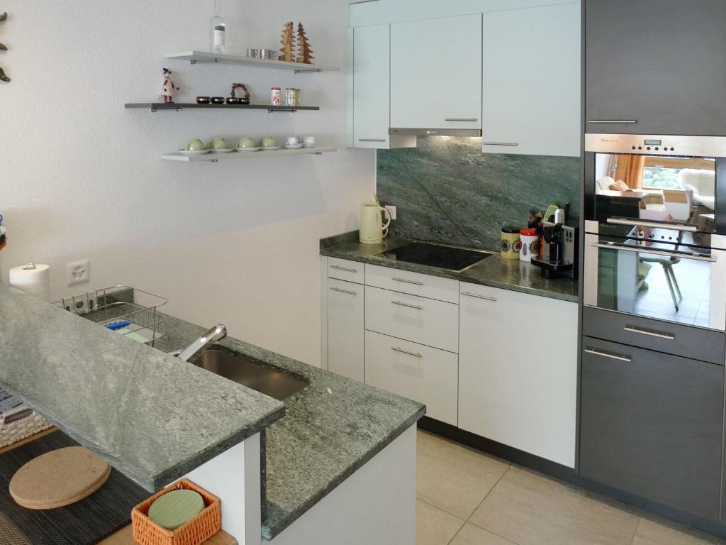 Kuchyň nebo kuchyňský kout v ubytování Apartment Chesa Boffalora by Interhome