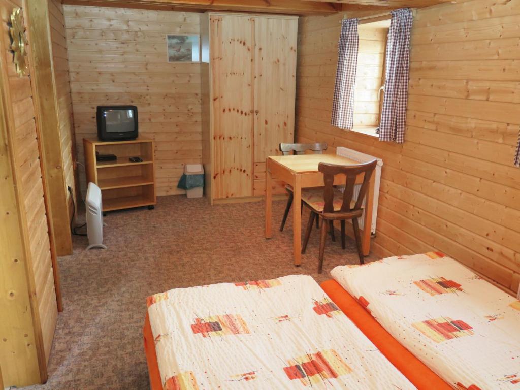 Telewizja i/lub zestaw kina domowego w obiekcie Holiday Home Lenora I by Interhome