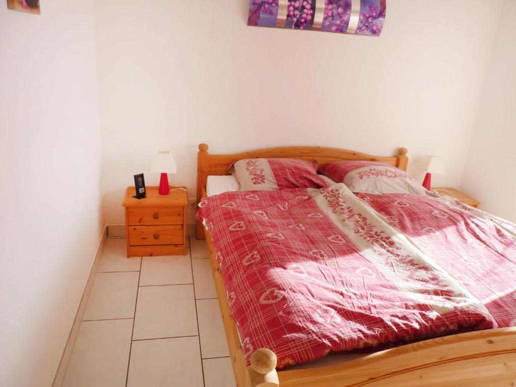 Postel nebo postele na pokoji v ubytování Apartment Ardévine 5 by Interhome