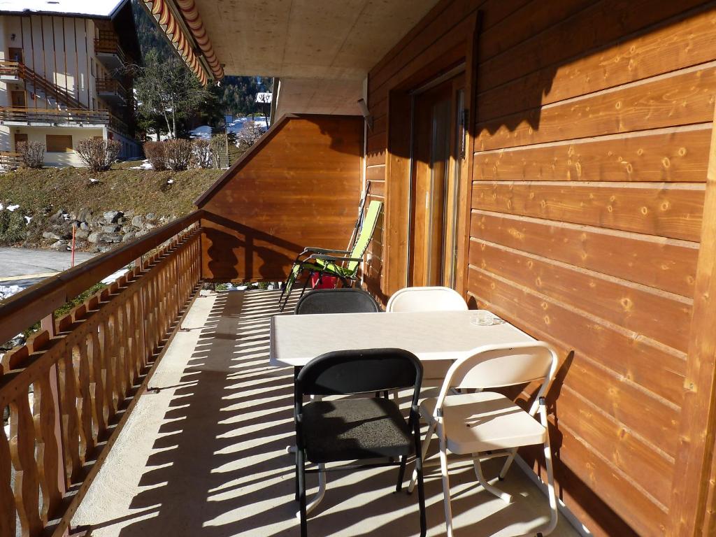 Balkón nebo terasa v ubytování Apartment Ardévine 5 by Interhome