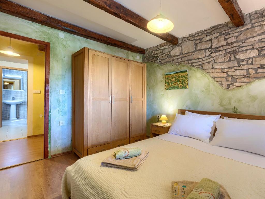 Posteľ alebo postele v izbe v ubytovaní Holiday Home Villa Prisedi by Interhome