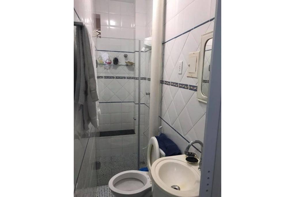  Apartamento andar terreo com Garage 100 metros da igreja Matriz