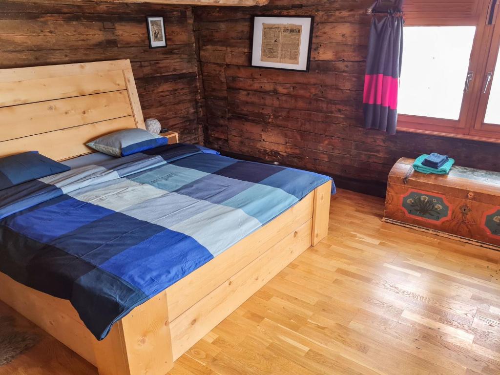 Postel nebo postele na pokoji v ubytování Apartment Feu de Joie by Interhome