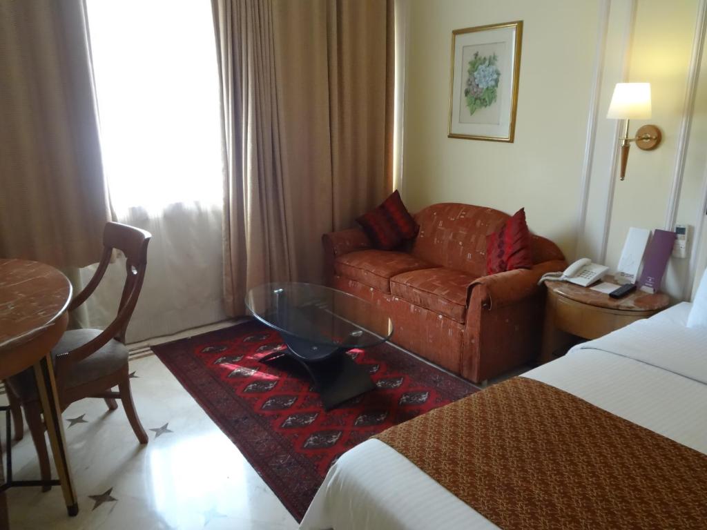 Posezení v ubytování Regency Hotel Malabar Hill