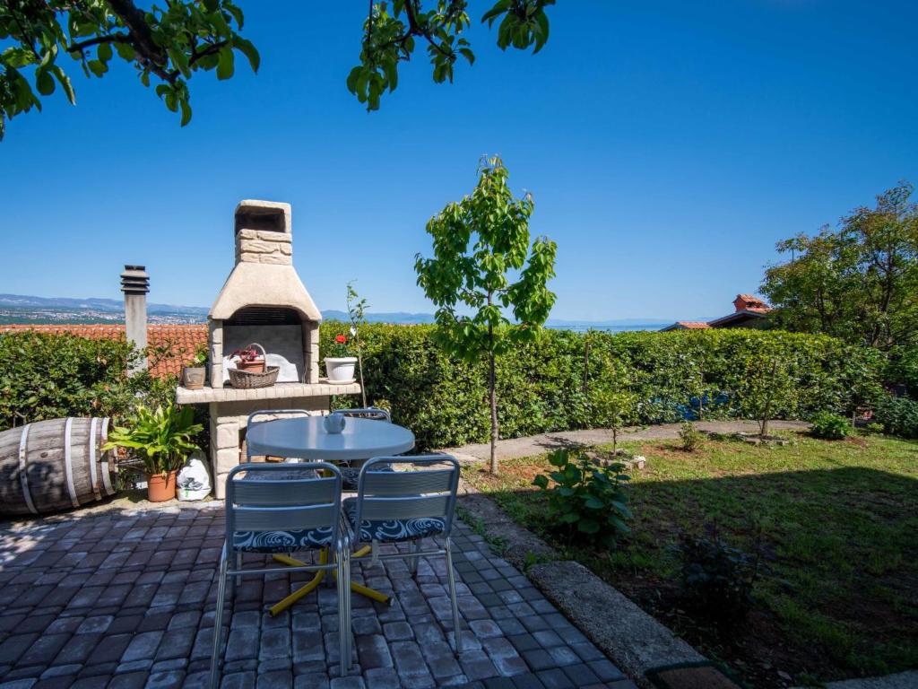 Vonkajšia záhrada v ubytovaní Holiday Home Bono by Interhome
