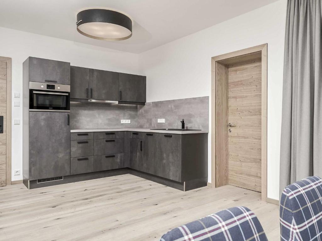 Kuchyňa alebo kuchynka v ubytovaní Apartment Appartement Wallis by Interhome