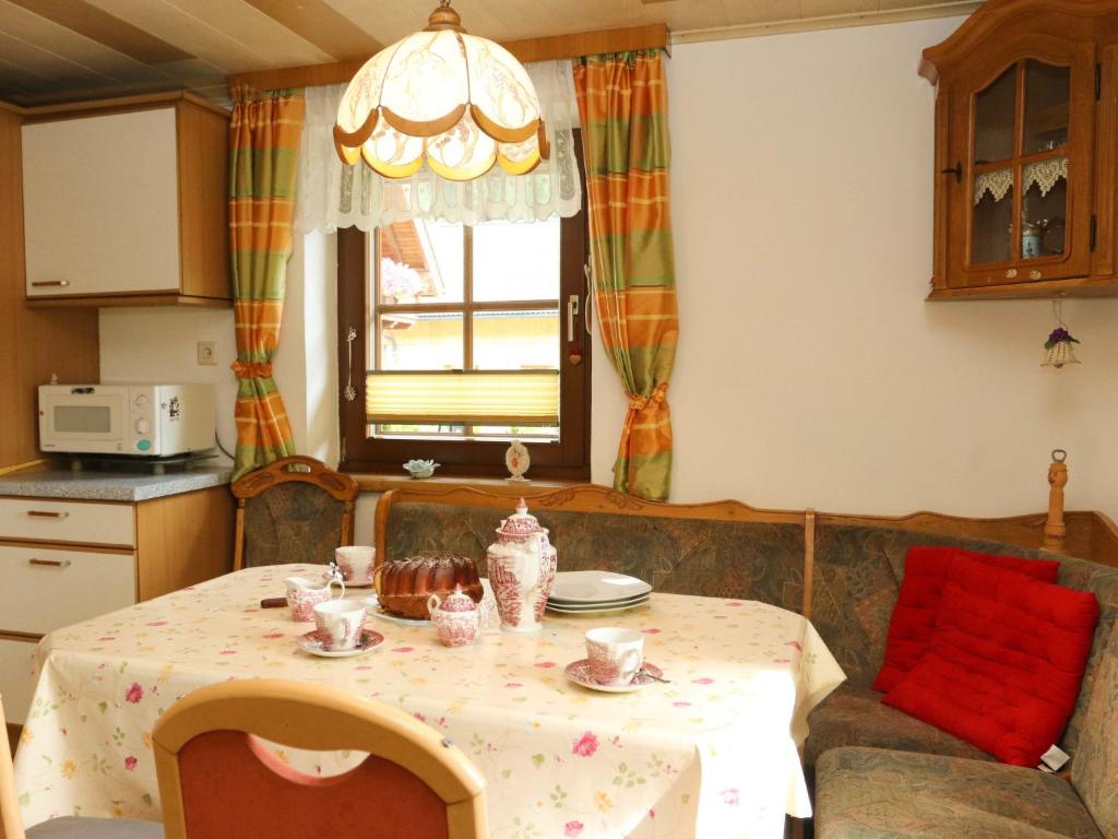 Kuchyň nebo kuchyňský kout v ubytování Holiday Home Gebhardt by Interhome