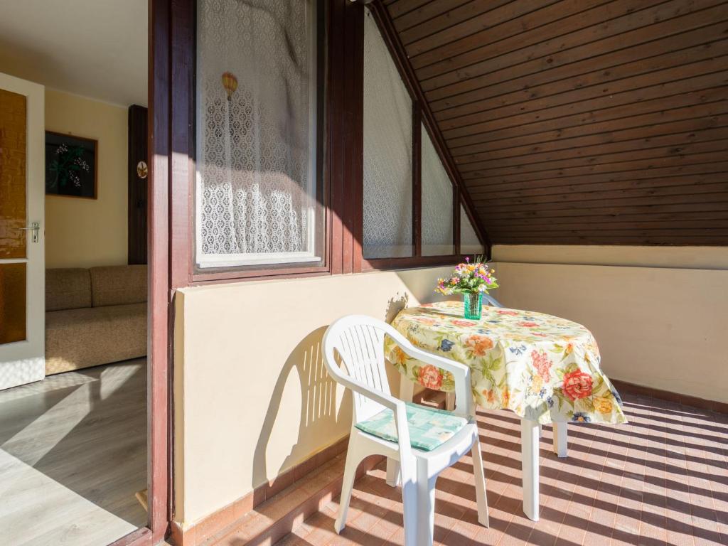 Posedenie v ubytovaní Holiday Home Rallye by Interhome