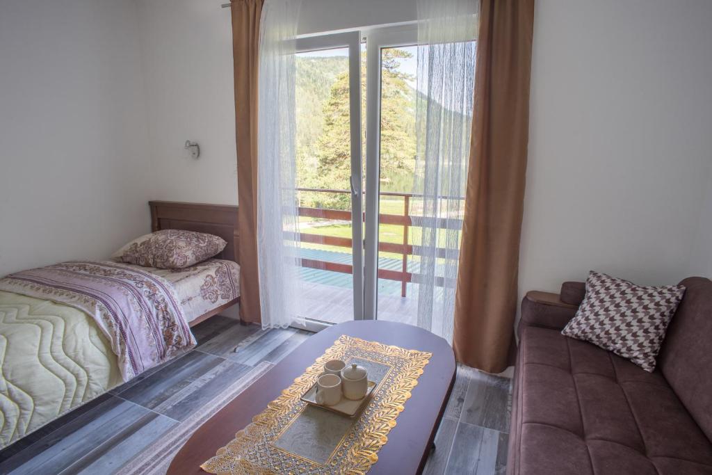 Apartmani JEZERO - 13