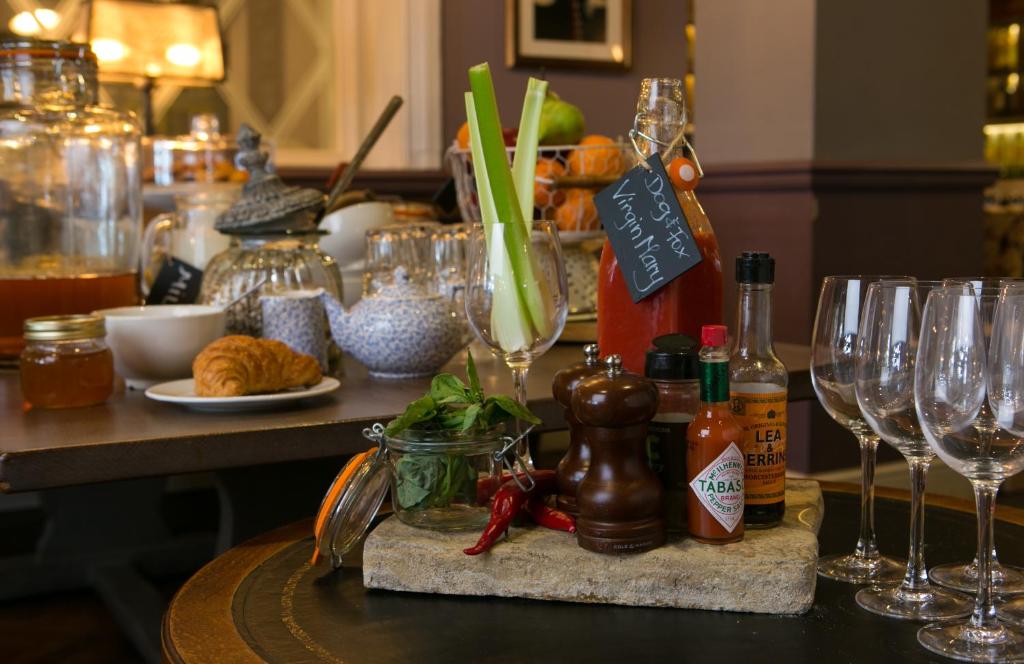 Dog and Fox - Resim 20