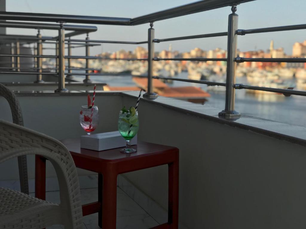 Balkón nebo terasa v ubytování Dolphin Ras El-Bar Hotel