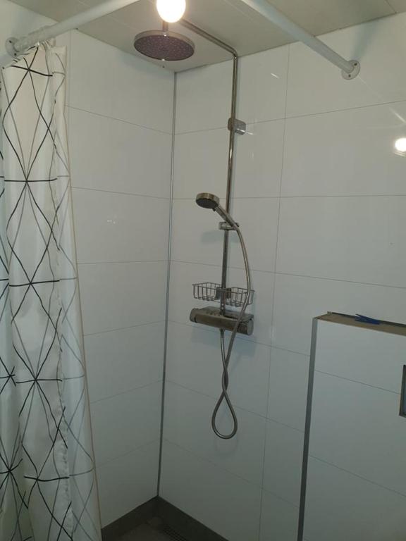 Uma casa de banho em Skjólsteinar