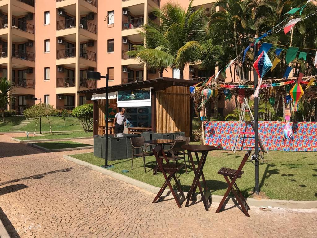 Večerní zábavní program pro hosty v ubytování Angra dos Reis - Porto Bali - SUÍTE no Porto Bali Resort