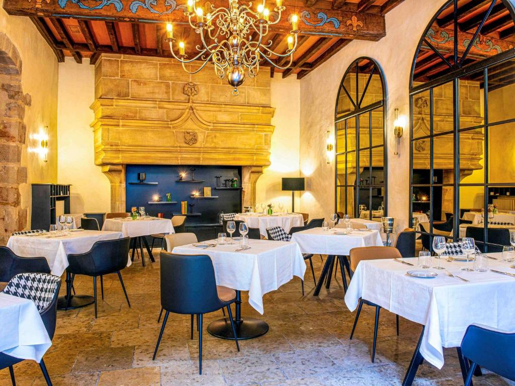 Restaurace v ubytování Mercure Figeac Viguier du Roy