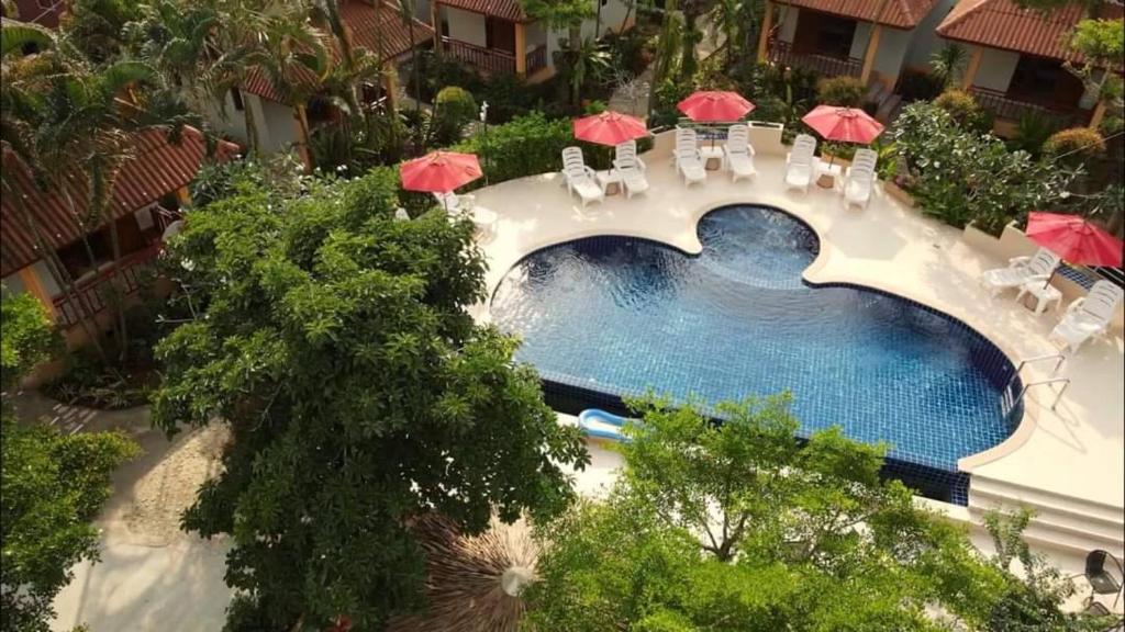 Bazén v ubytování Boonya Resort Koh Chang nebo v jeho okolí