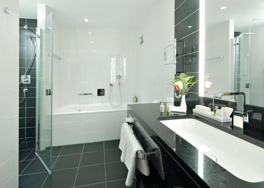 Hotel Warmbaderhof - 11