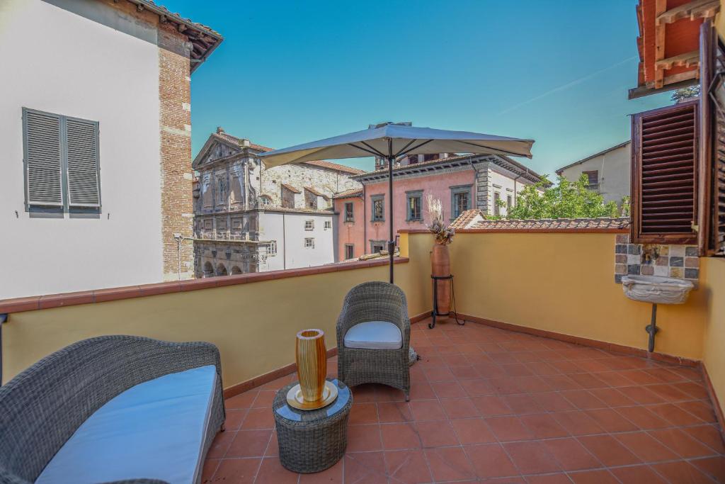 The Tuscanian Hotel - 6