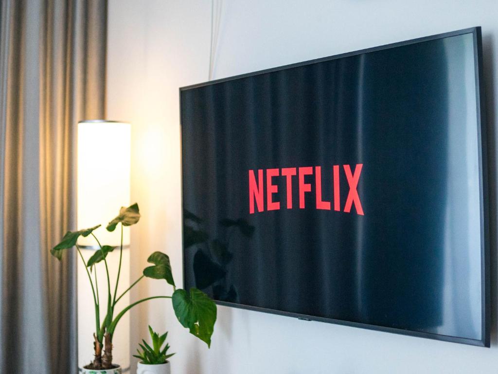 Televízia a/alebo spoločenská miestnosť v ubytovaní Cobalt Apartments