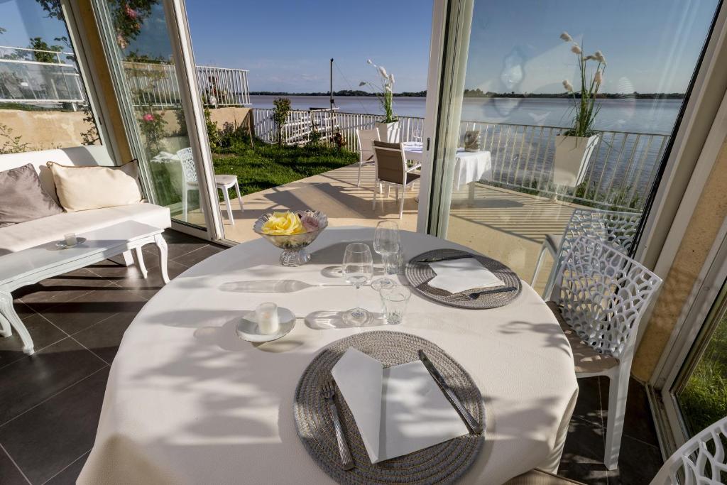 Domaine La Corniche - Studio With Terrace