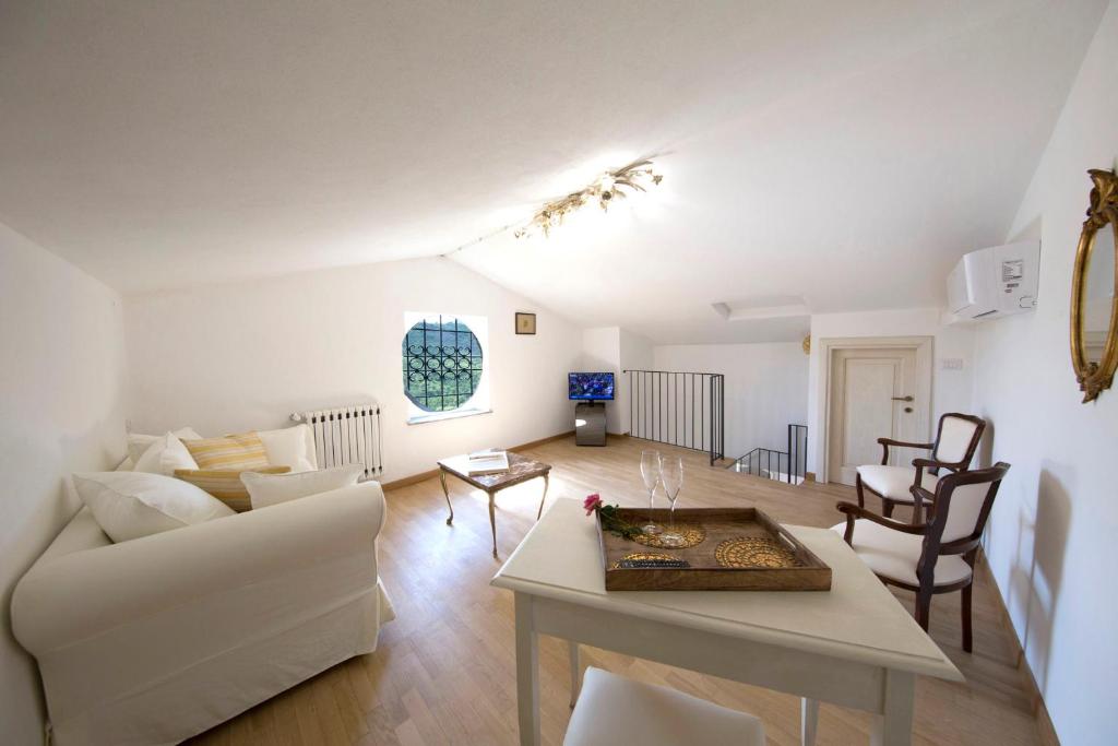 Podere Le Volte Country House La Mita - Suite Con Vistas Al Jardín