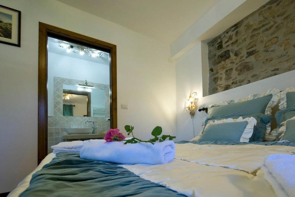 Podere Le Volte Country House La Mita - Suite Con Vistas Al Jardín