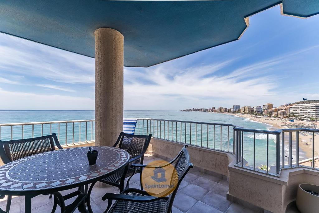 Luxury 2 bedroom Apartment at Beach line of Fuengirola ...
