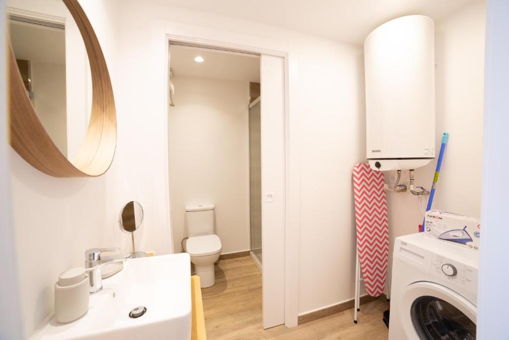 Koupelna v ubytování Apartaments Voralmar