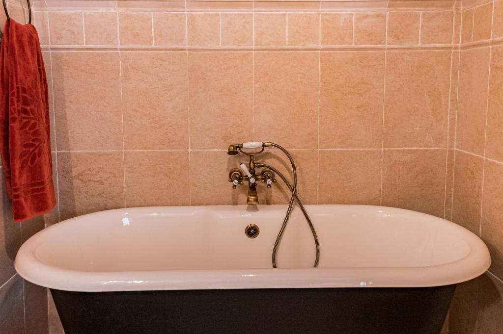 A bathroom at Casa rural dels Hospitalaris