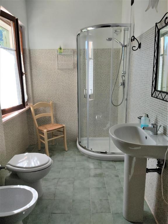 Koupelna v ubytování Agriturismo Roccagelli